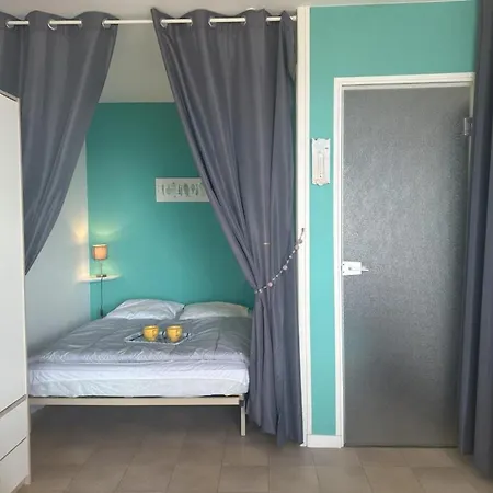 דירה Notre-dame-de-monts: 26m² Pour 4 Avec Vue Sur Et Parking - Fr-1-540-310 נוטרדאם-דו-מונט