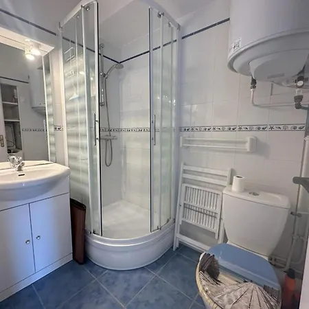 Notre-dame-de-monts: 26m² Pour 4 Avec Vue Sur Et Parking - Fr-1-540-310 *