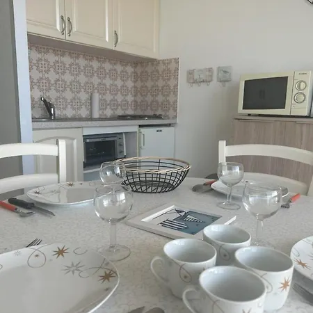 דירה Notre-dame-de-monts: 26m² Pour 4 Avec Vue Sur Et Parking - Fr-1-540-310 *