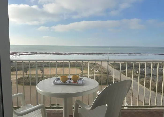 Notre-dame-de-monts: 26m² Pour 4 Avec Vue Sur Et Parking - Fr-1-540-310 Appartement *