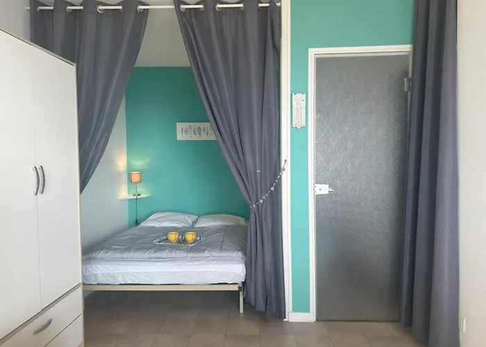 Appartement Notre-dame-de-monts: 26m² Pour 4 Avec Vue Sur Et Parking - Fr-1-540-310 Notre-Dame-de-Monts